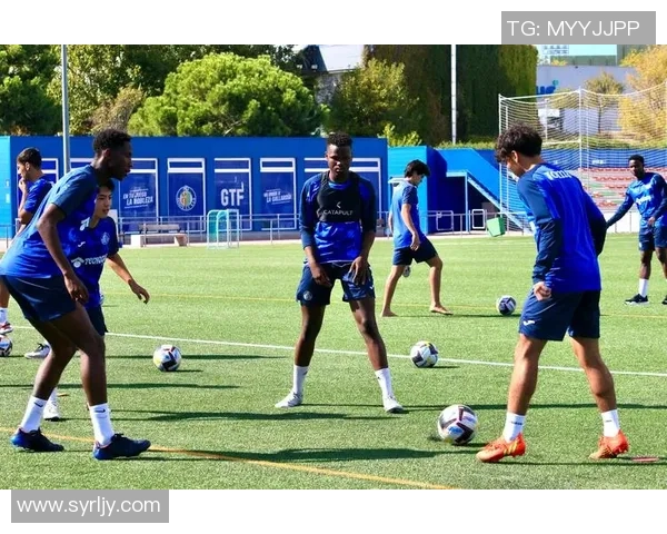 吕迪格的足球之路：从青训到国际赛场的辉煌历程与成就解析